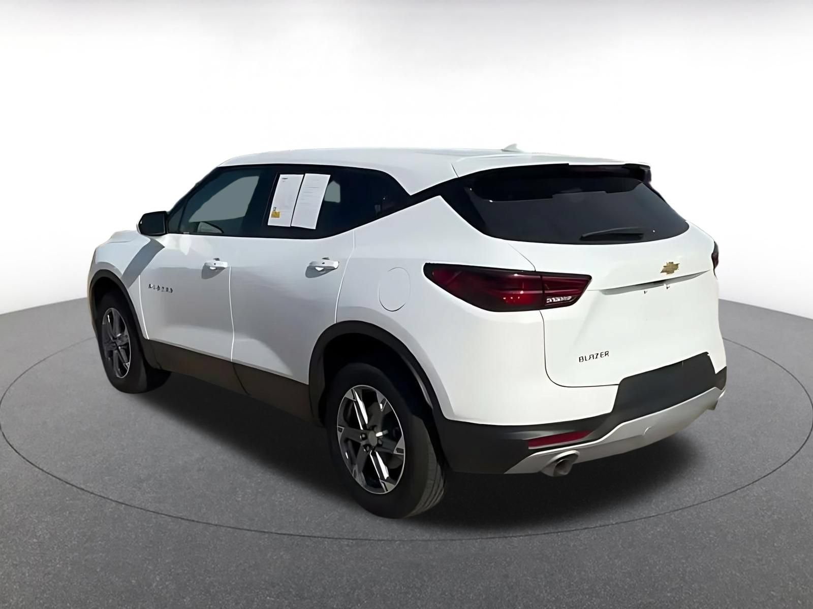 Used 2026 Chevrolet Blazer LT FWD image 12