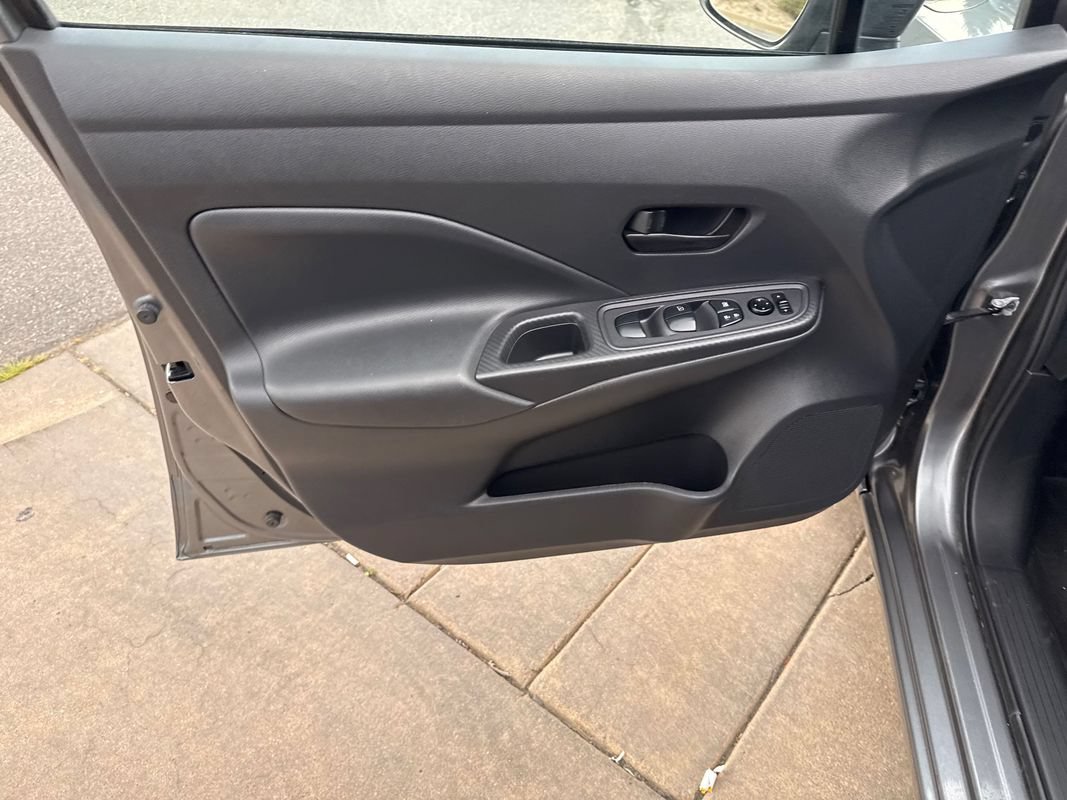 Used 2021 Nissan Versa S FWD image 20