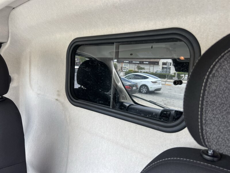 Used 2024 RAM ProMaster 2500 FWD image 23