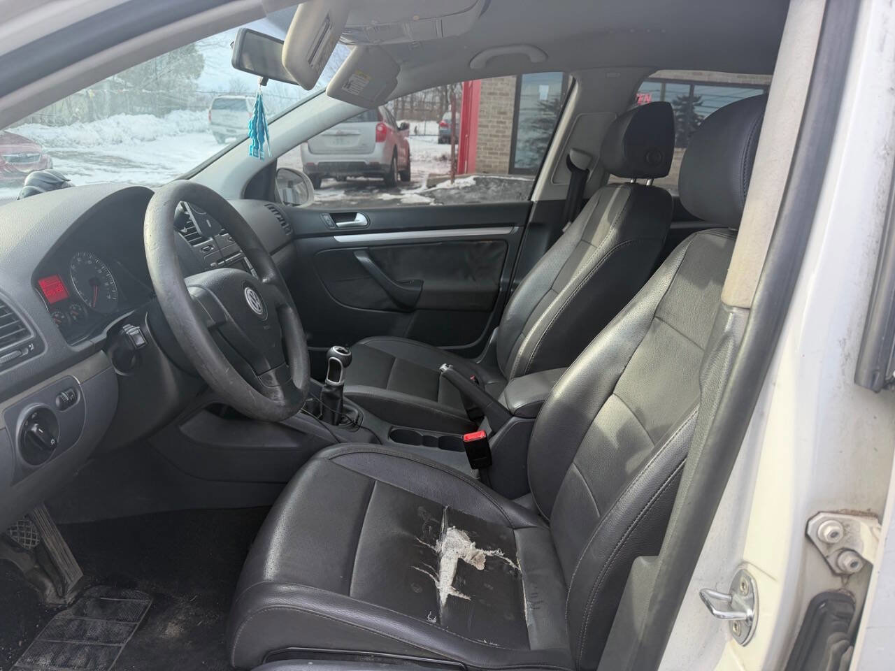 Used 2007 Volkswagen Rabbit 4-Door image 7