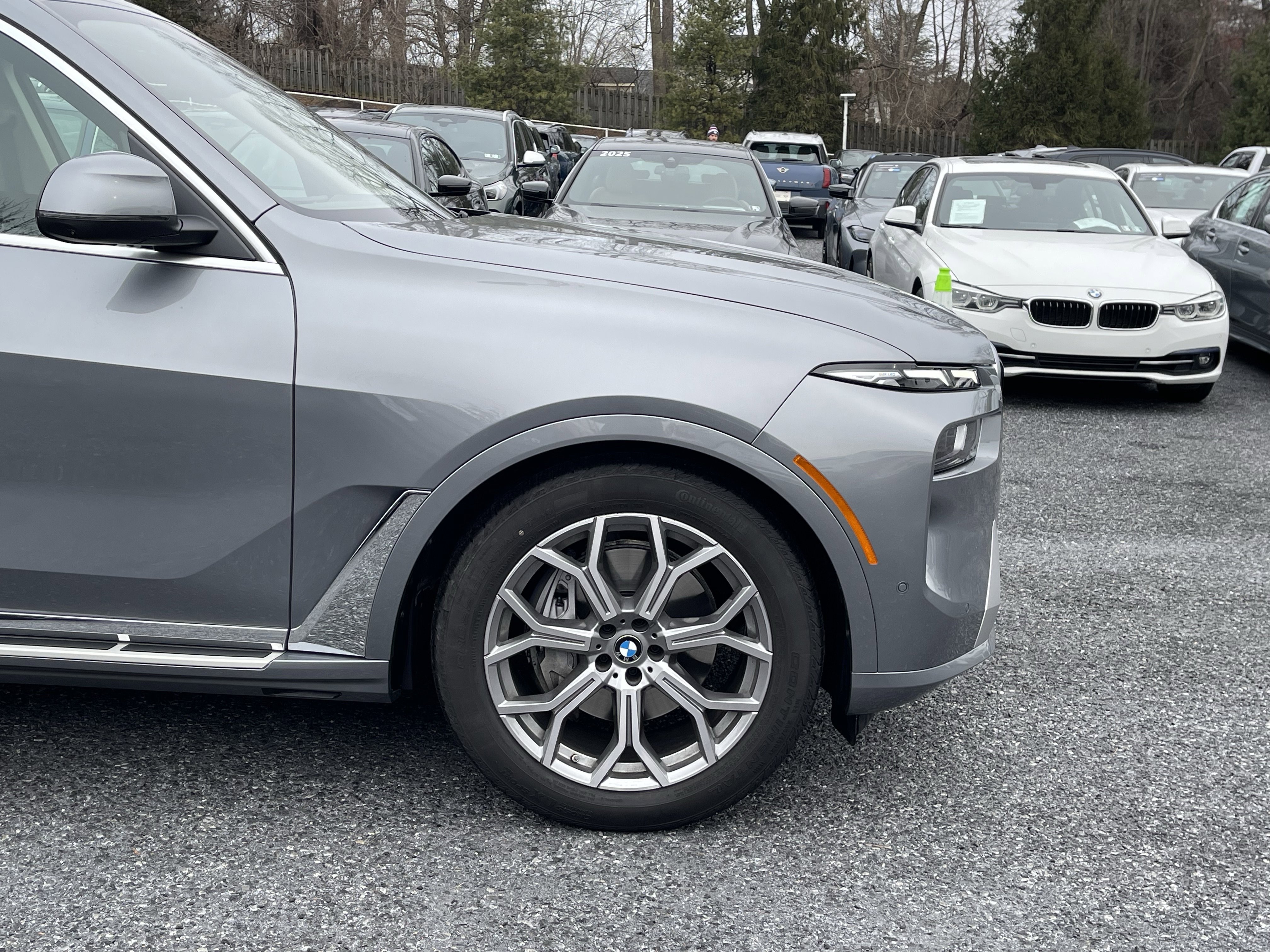 Used 2026 BMW X7 xDrive40i w/ Executive Package image 4