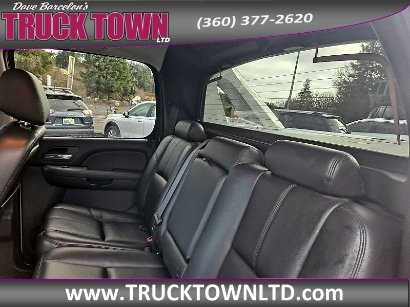 Used 2013 Chevrolet Avalanche LT w/ Suspension Package, Off-Road image 18