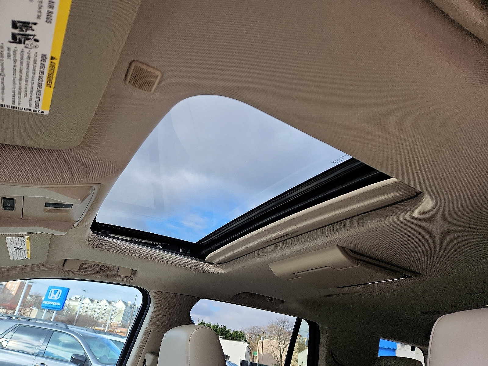 Used 2020 Cadillac Escalade Premium Luxury image 18