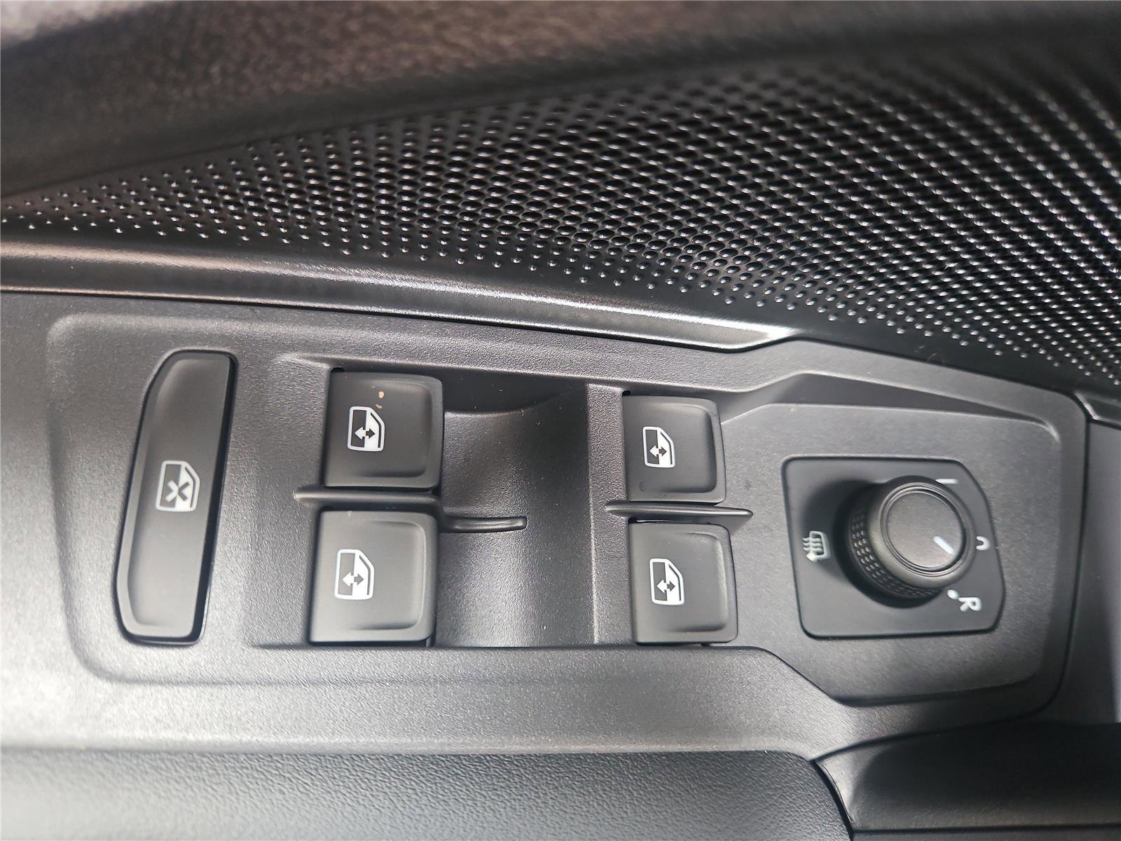 New 2026 Volkswagen Tiguan S image 13