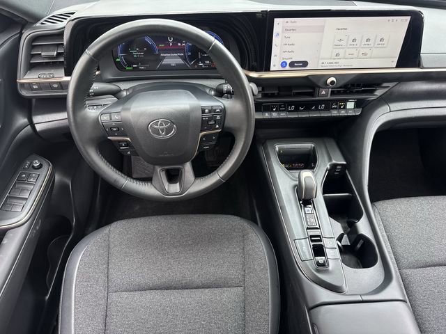 Used 2023 Toyota Crown XLE image 11
