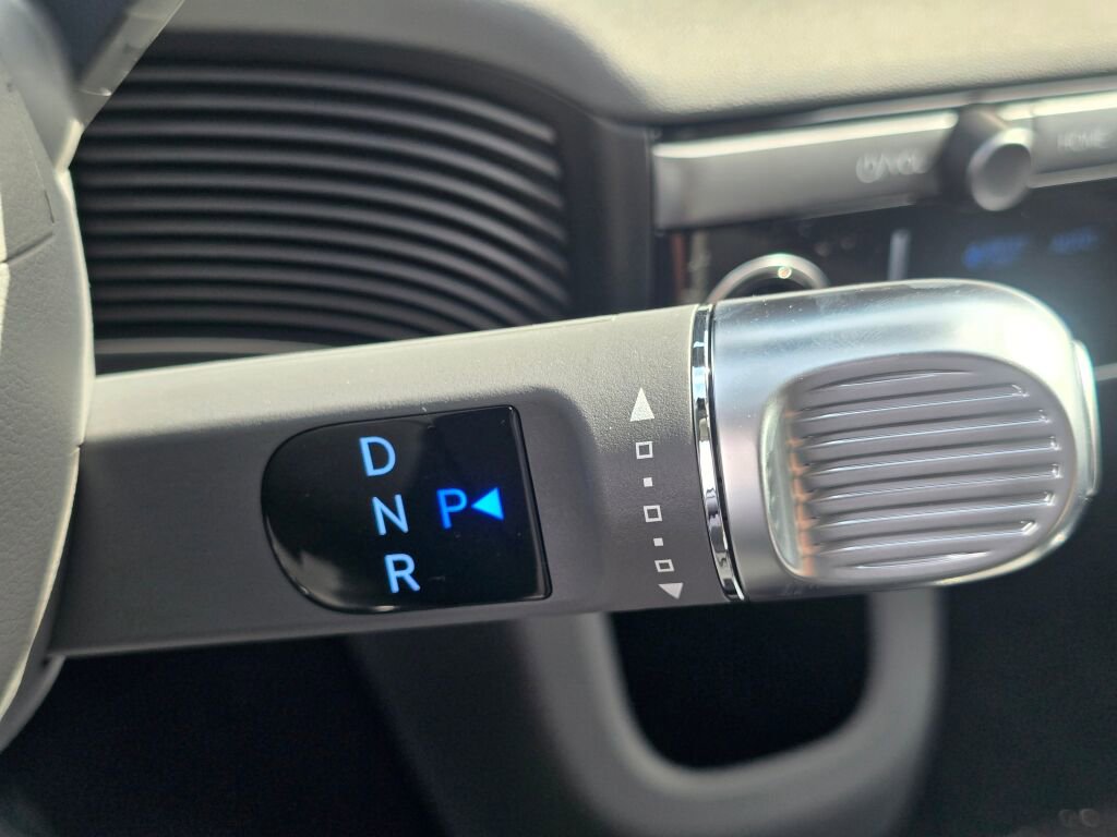 New 2025 Hyundai Ioniq 5 SE image 27