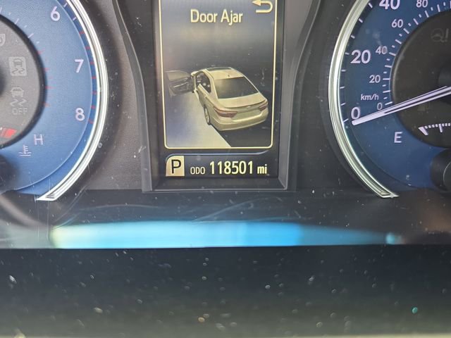Used 2017 Toyota Camry XLE FWD image 28