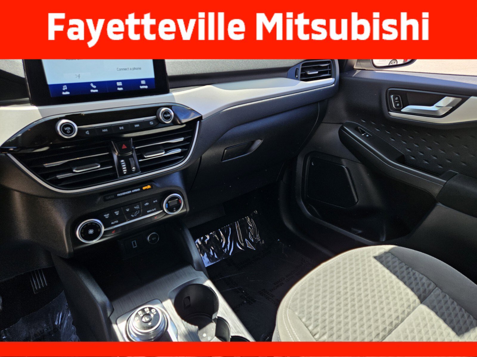 Used 2020 Ford Escape SE Sport FWD image 21