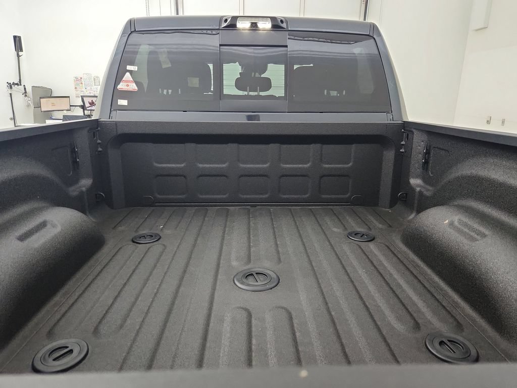 New 2026 RAM 2500 Big Horn AWD/4WD image 32