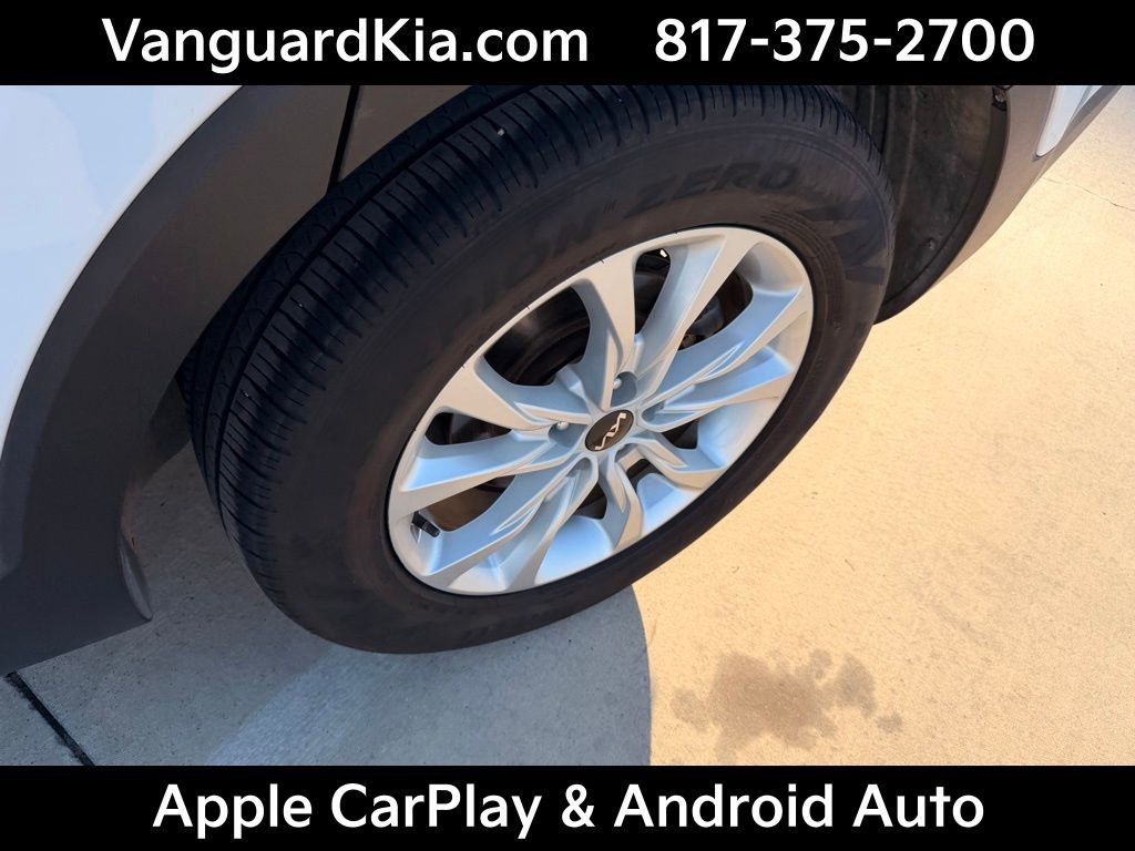 Used 2022 Kia Telluride LX image 9