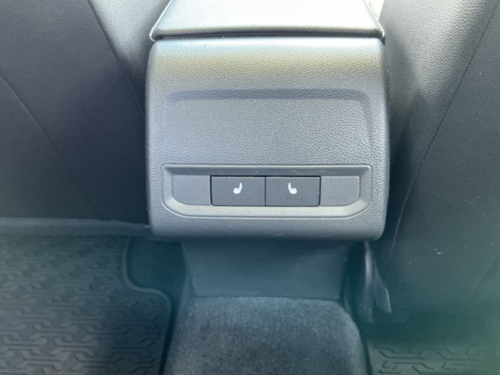 Used 2019 Volkswagen Jetta SEL Premium FWD image 28