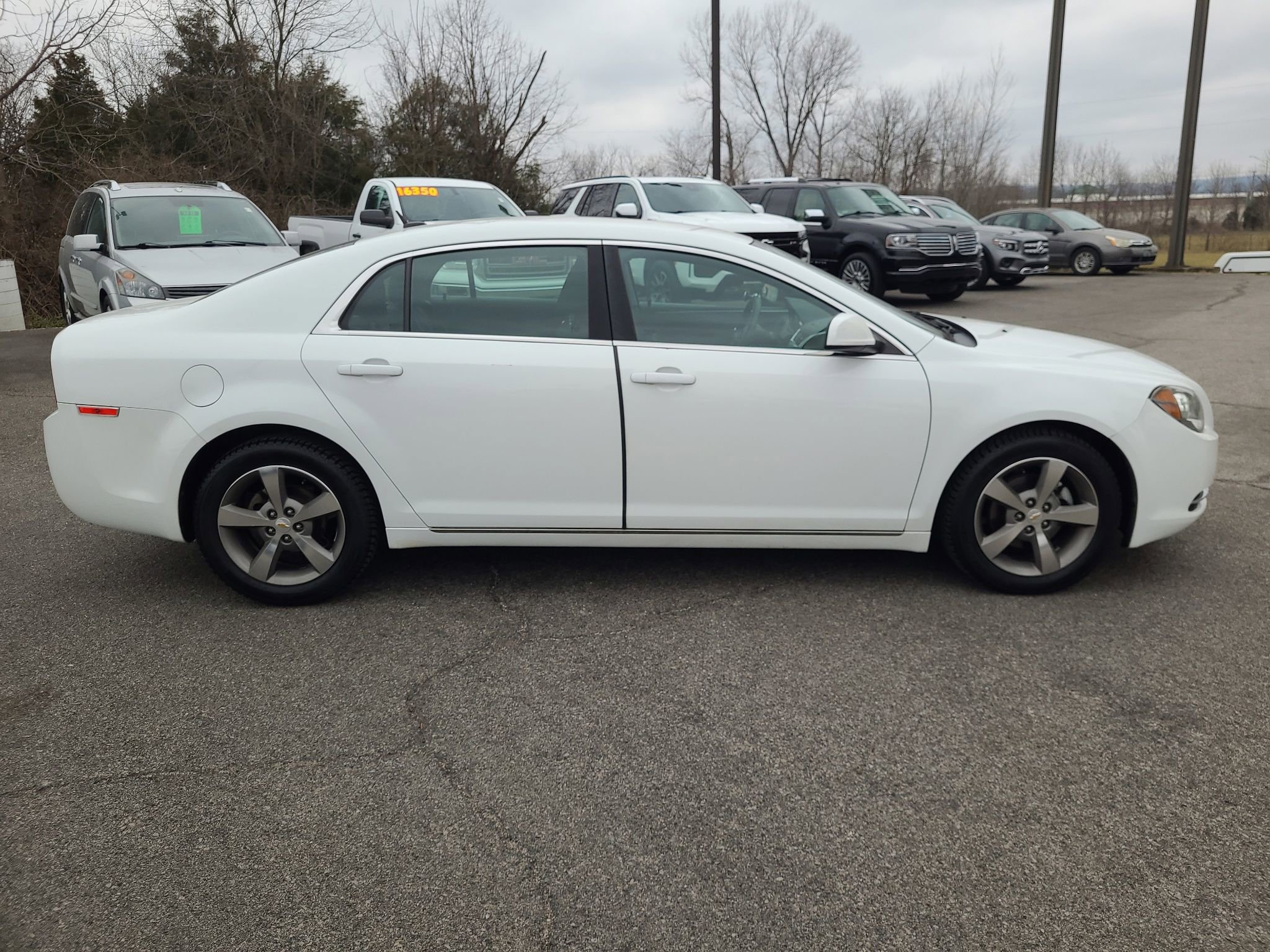 Used 2011 Chevrolet Malibu LT video 2