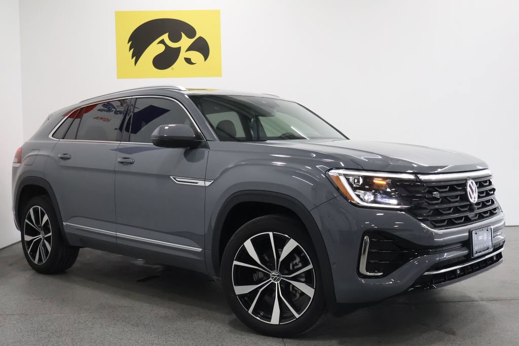 Used 2024 Volkswagen Atlas Cross Sport SEL Premium R-Line image 2