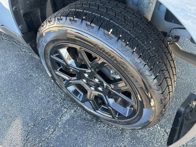 Used 2025 Ford Maverick Lariat w/ Black Appearance Package AWD/4WD image 19