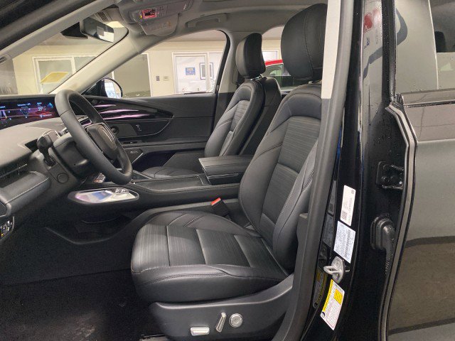 New 2026 Lincoln Nautilus Reserve w/ Jet Appearance Package image 15