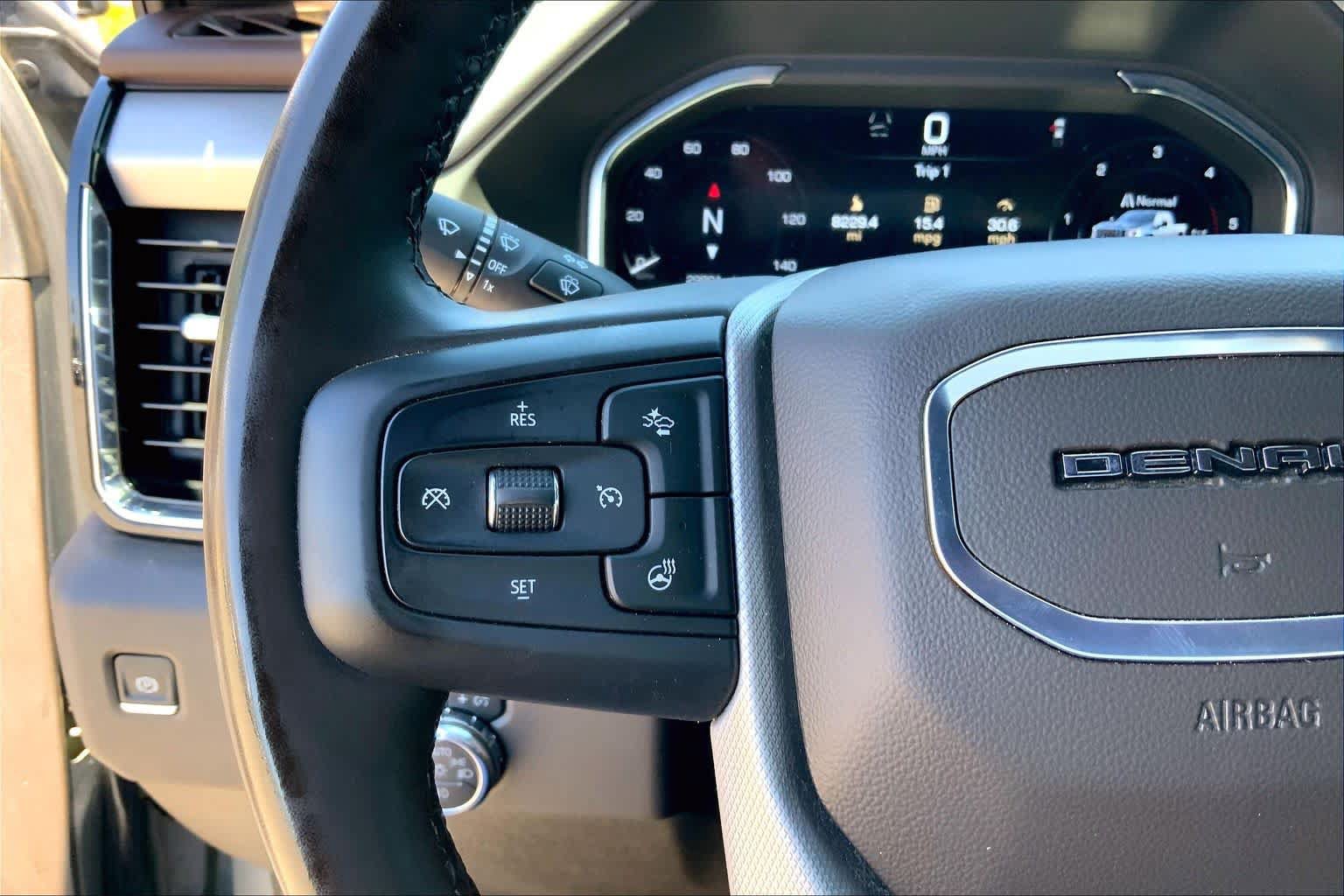 Used 2025 GMC Sierra 2500 Denali w/ Denali Reserve Package AWD/4WD image 23
