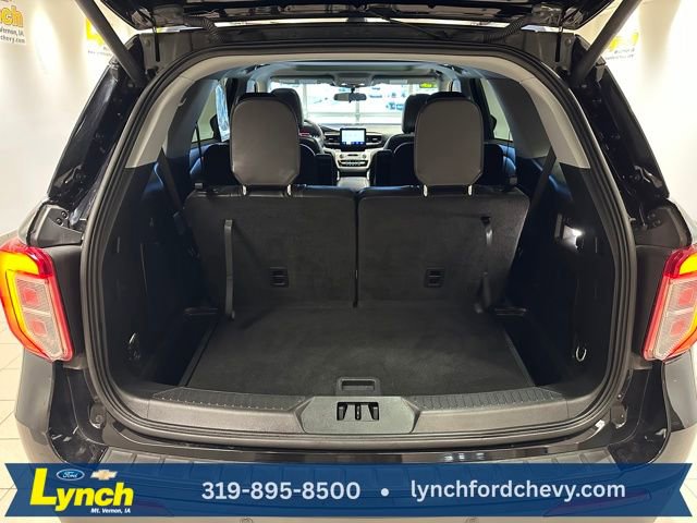 Used 2023 Ford Explorer XLT w/ Equipment Group 202A image 22