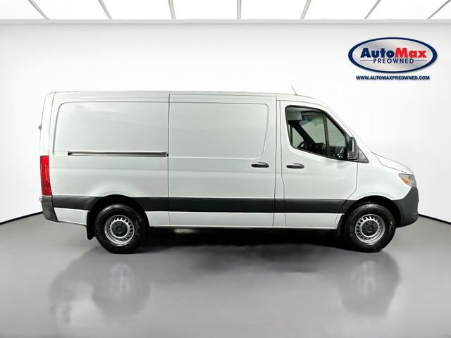 Used 2022 Mercedes-Benz Sprinter 1500 image 10