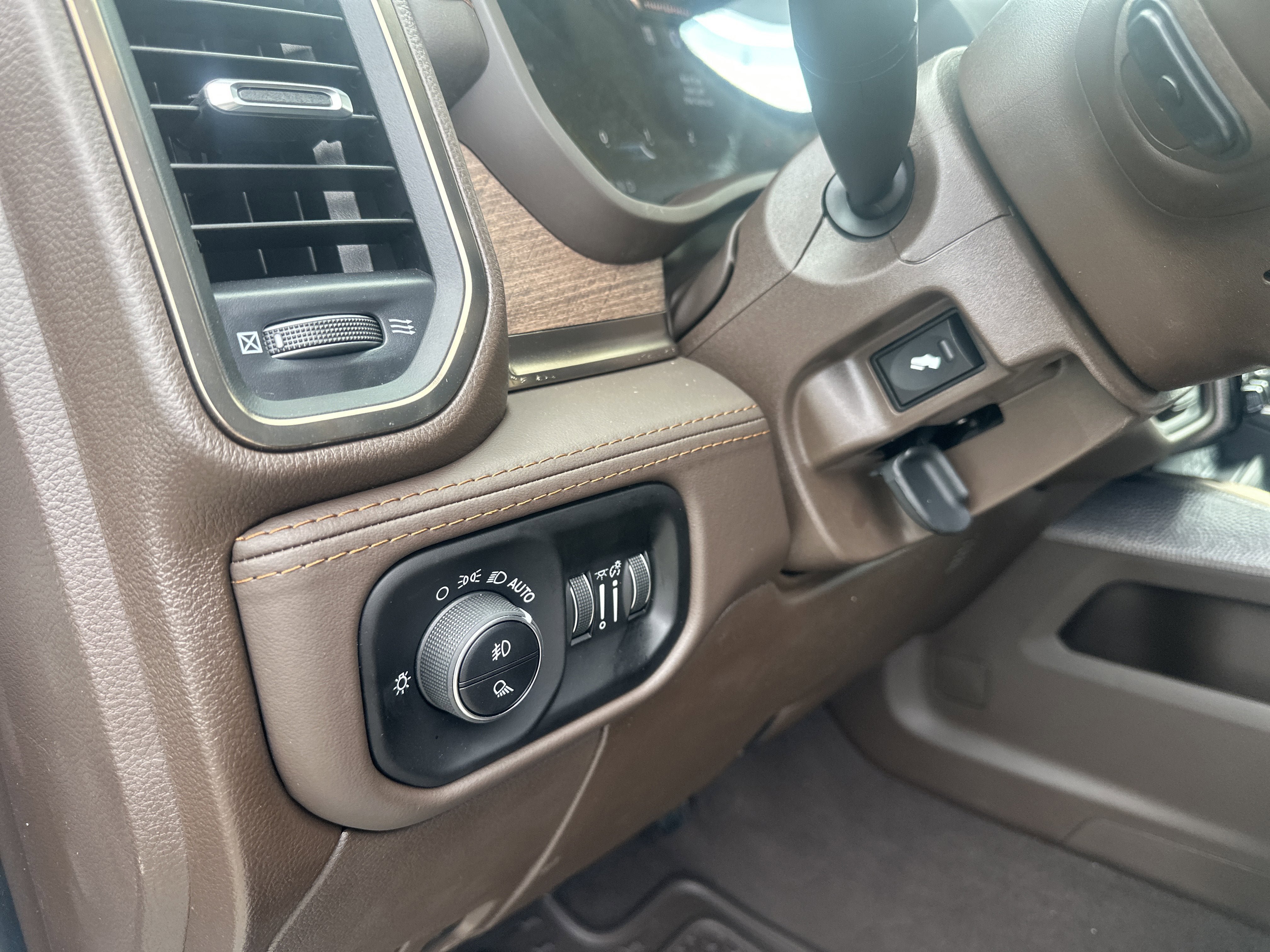 New 2026 RAM 3500 Longhorn image 37