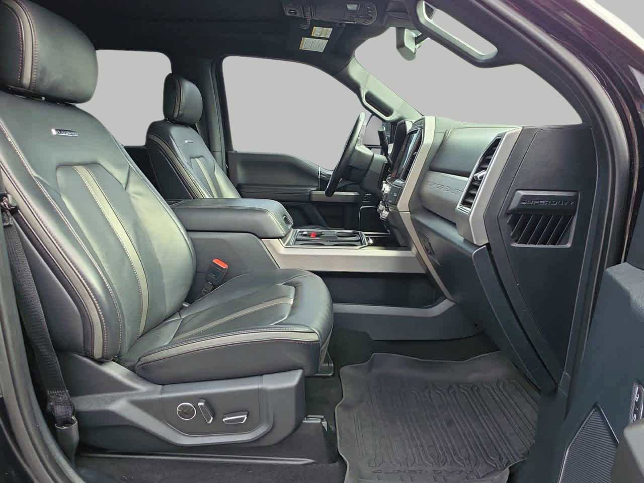 Used 2022 Ford F450 Platinum w/ FX4 Off-Road Package image 10