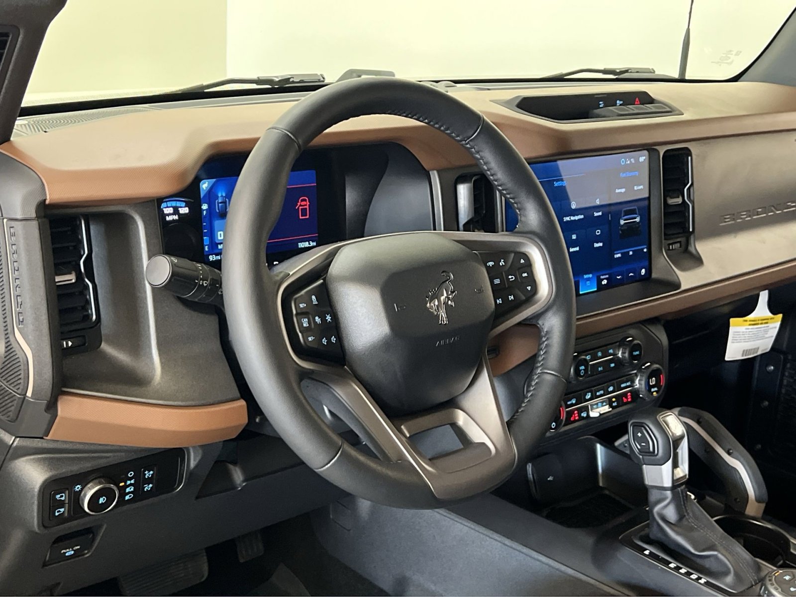 Used 2024 Ford Bronco Outer Banks image 20