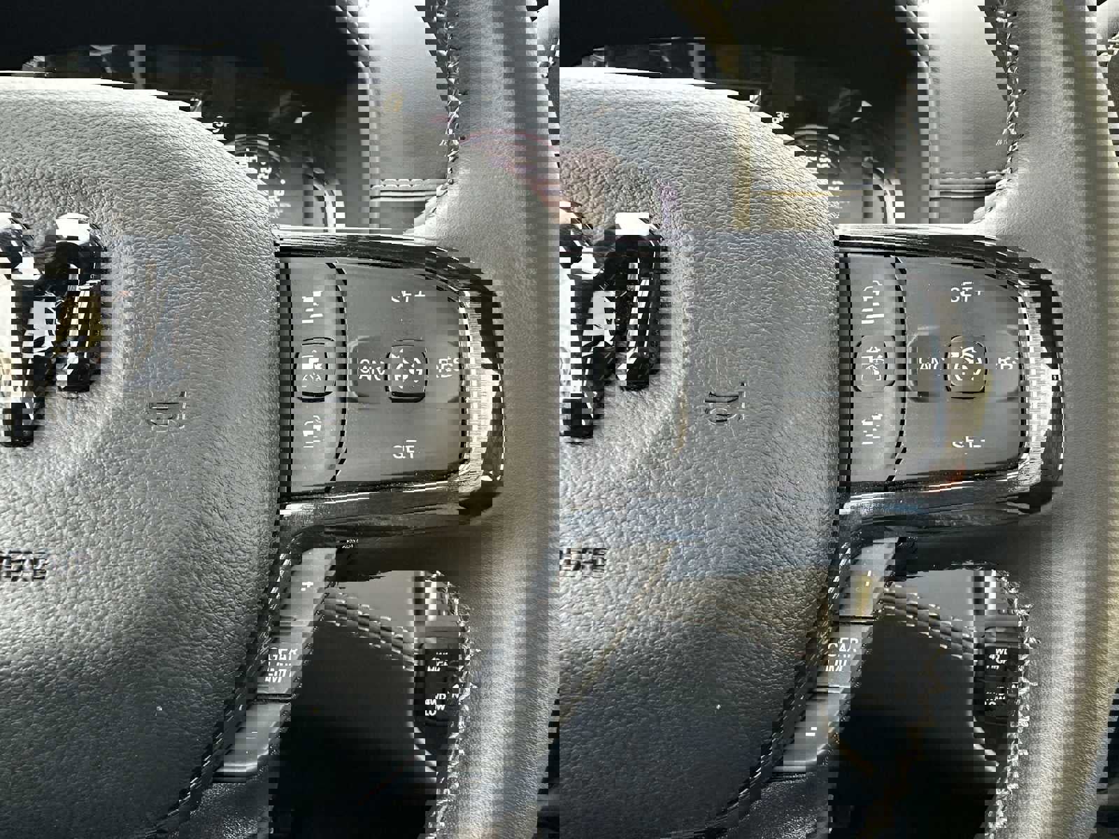 Used 2024 RAM 3500 Limited image 38