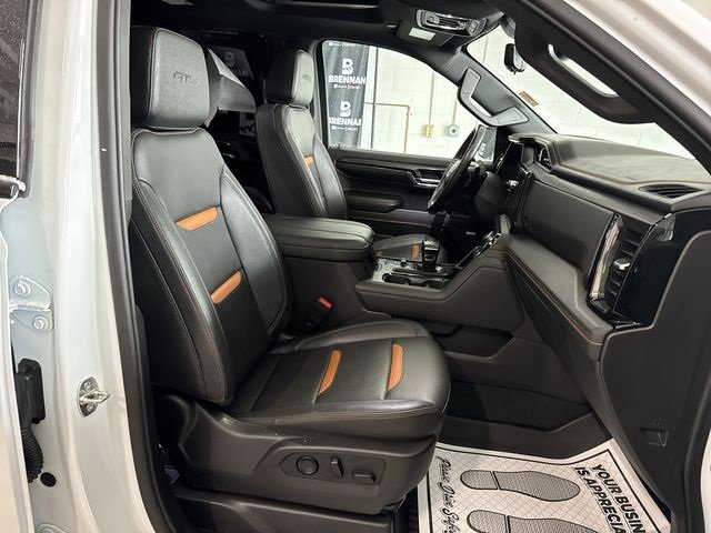 Used 2024 GMC Sierra 1500 AT4 w/ Technology Package image 28
