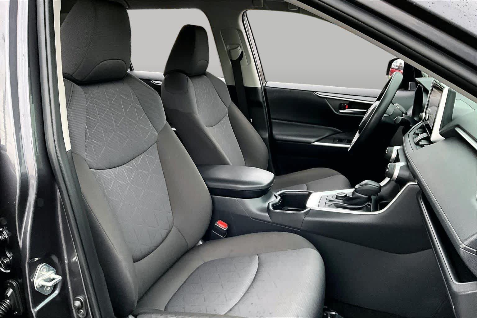Certified 2025 Toyota RAV4 XLE AWD/4WD image 8