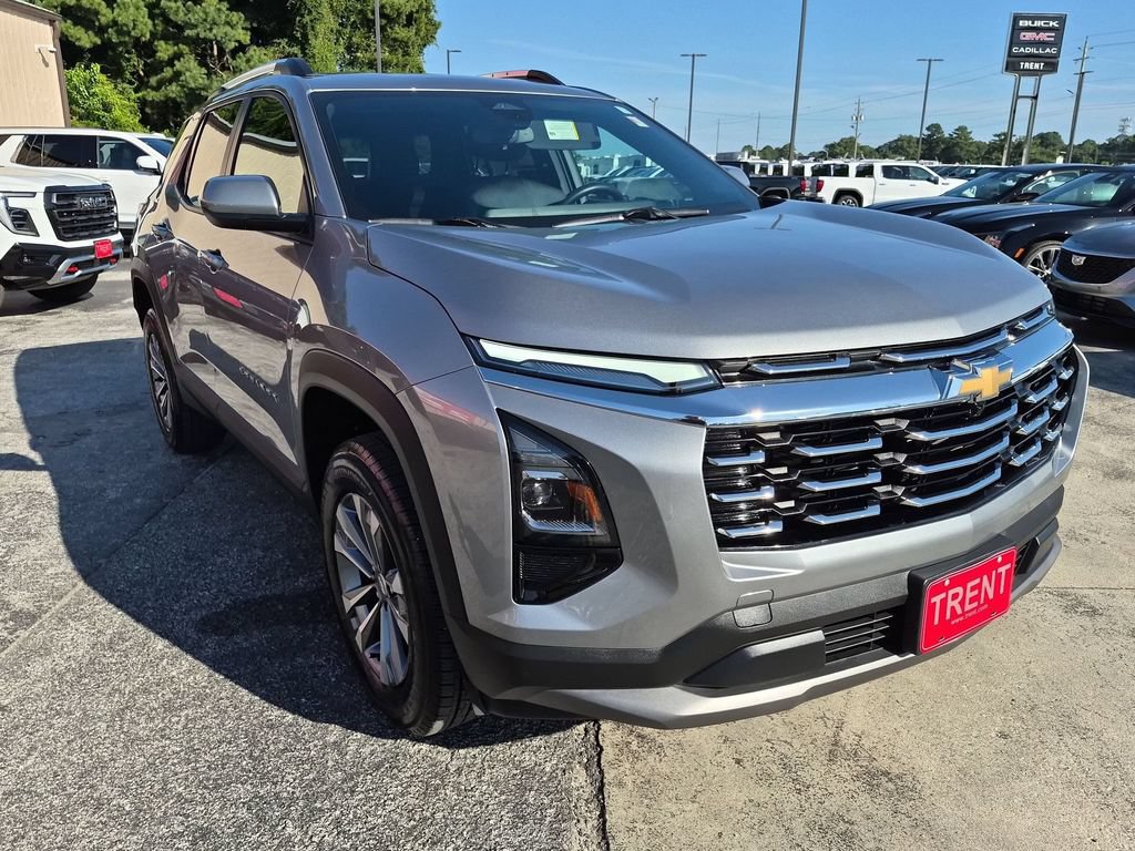Used 2025 Chevrolet Equinox LT w/ Convenience Package II FWD image 5