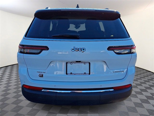 Used 2023 Jeep Grand Cherokee L Laredo image 5