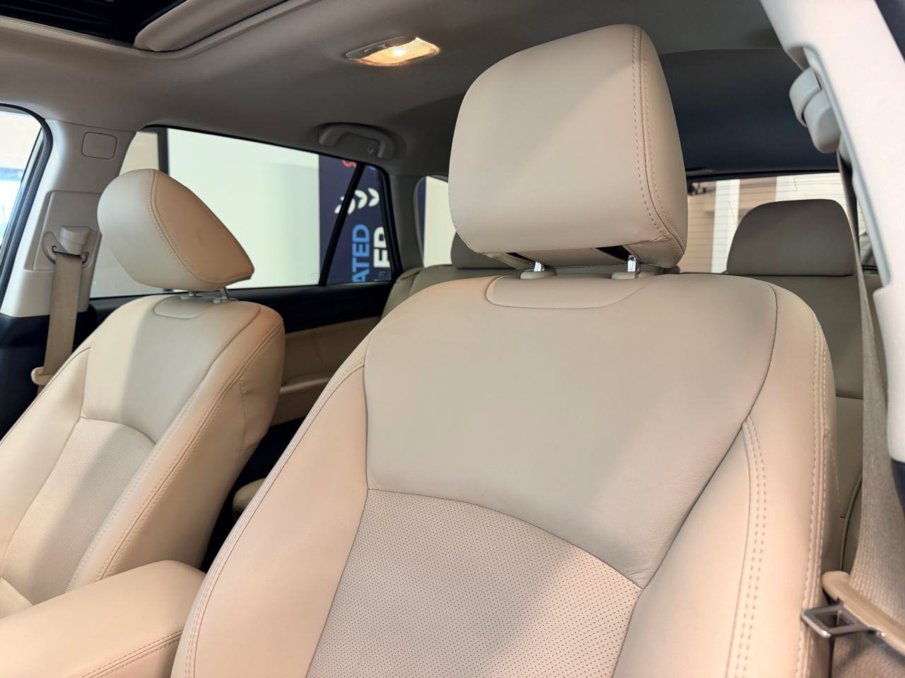 Used 2018 Subaru Outback 2.5i Limited AWD/4WD image 19