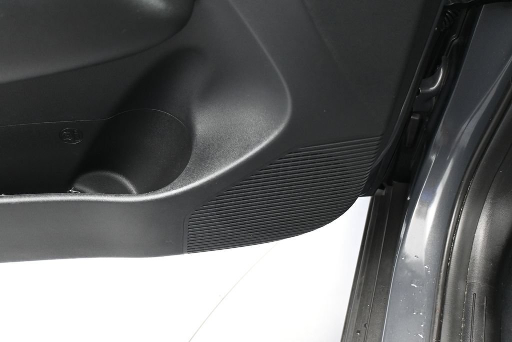 Used 2024 Hyundai Kona SE FWD image 15