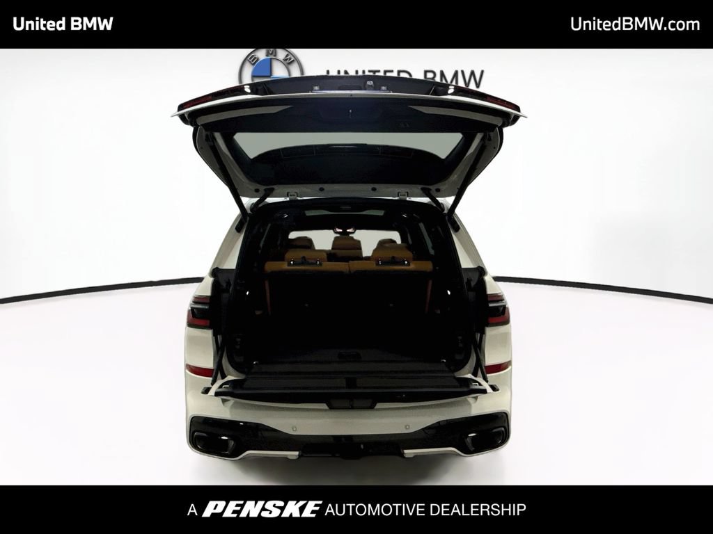 New 2027 BMW X7 xDrive40i w/ M Sport Package AWD/4WD image 15