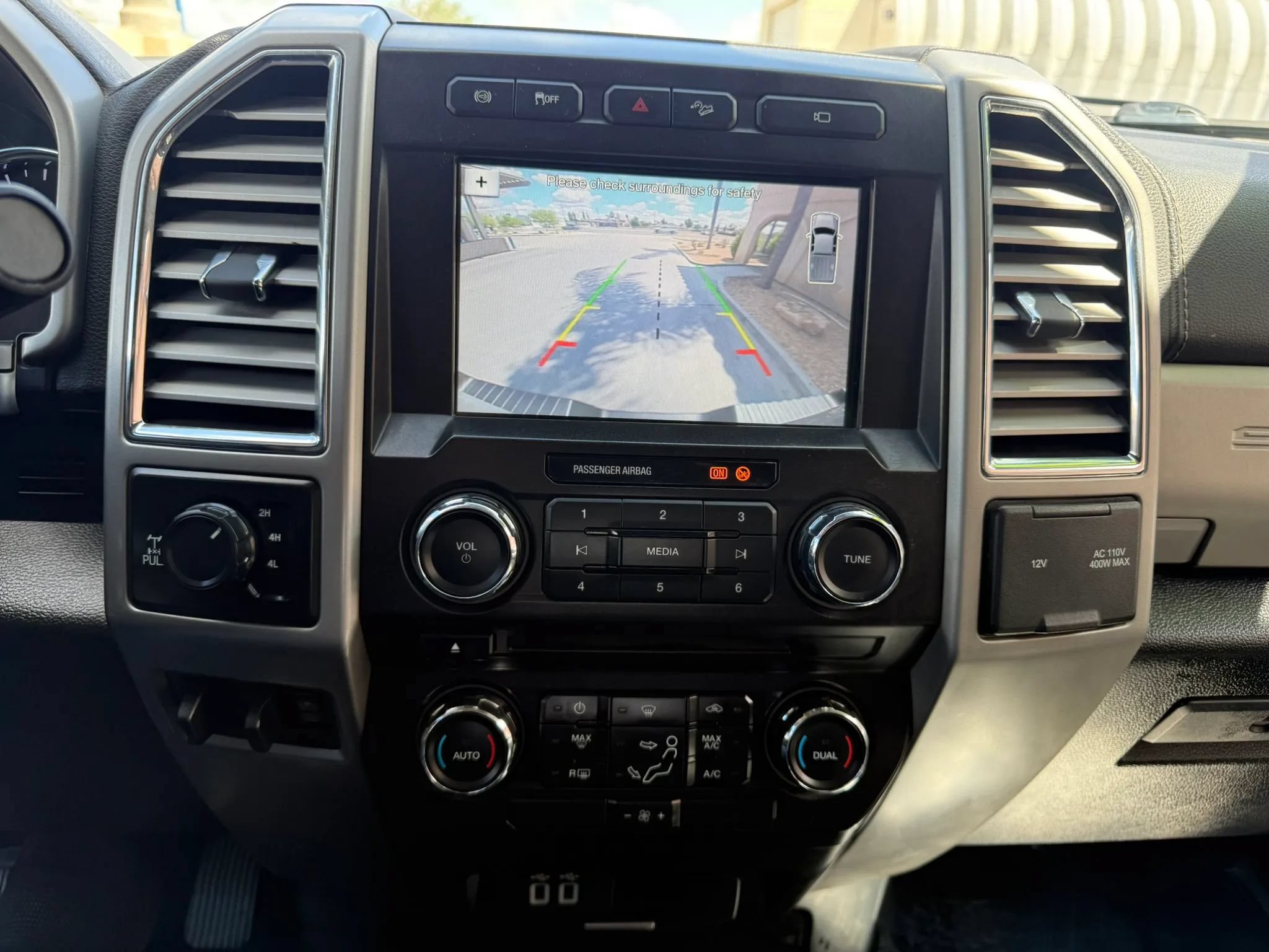 Used 2017 Ford F250 Lariat w/ Chrome Package AWD/4WD image 25