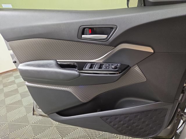 Used 2020 Toyota C-HR Limited FWD image 29