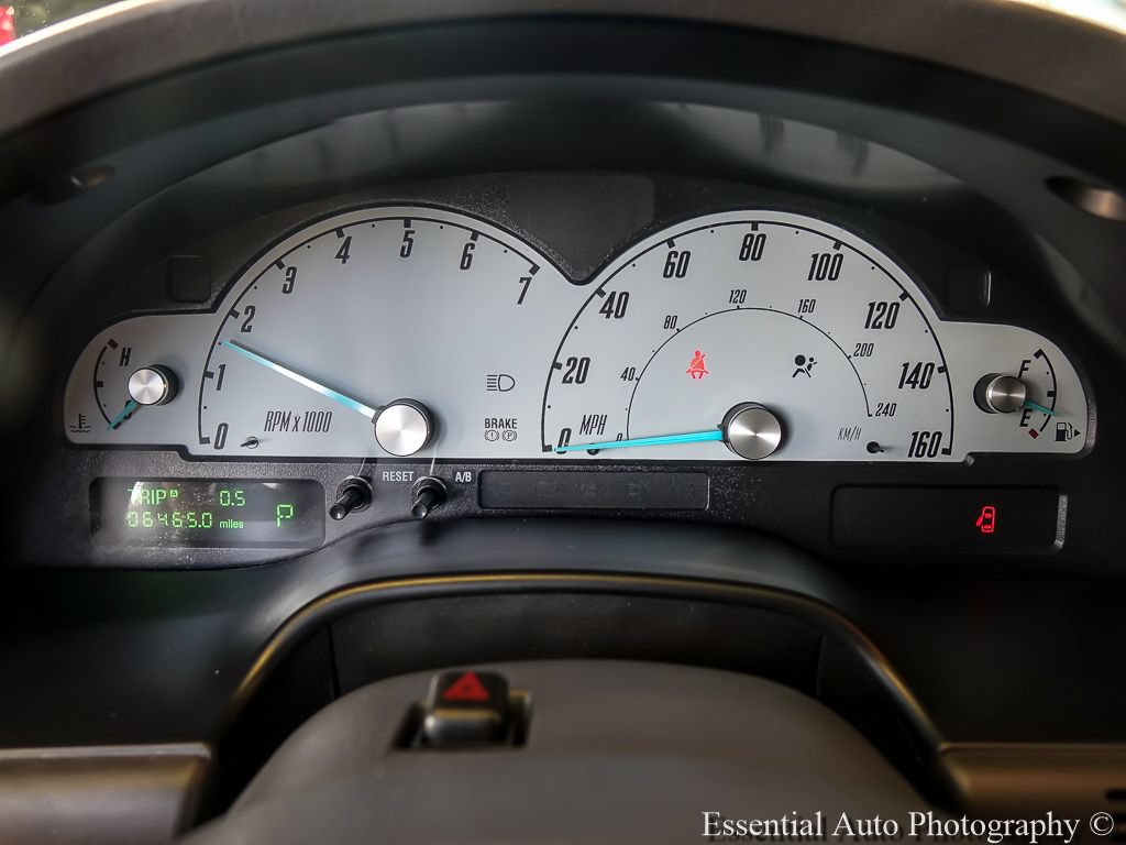 Used 2002 Ford Thunderbird RWD image 4