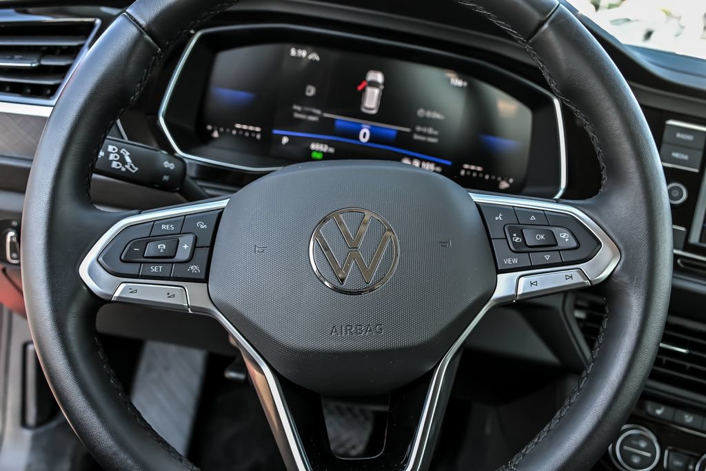 Used 2023 Volkswagen Jetta SE FWD image 20