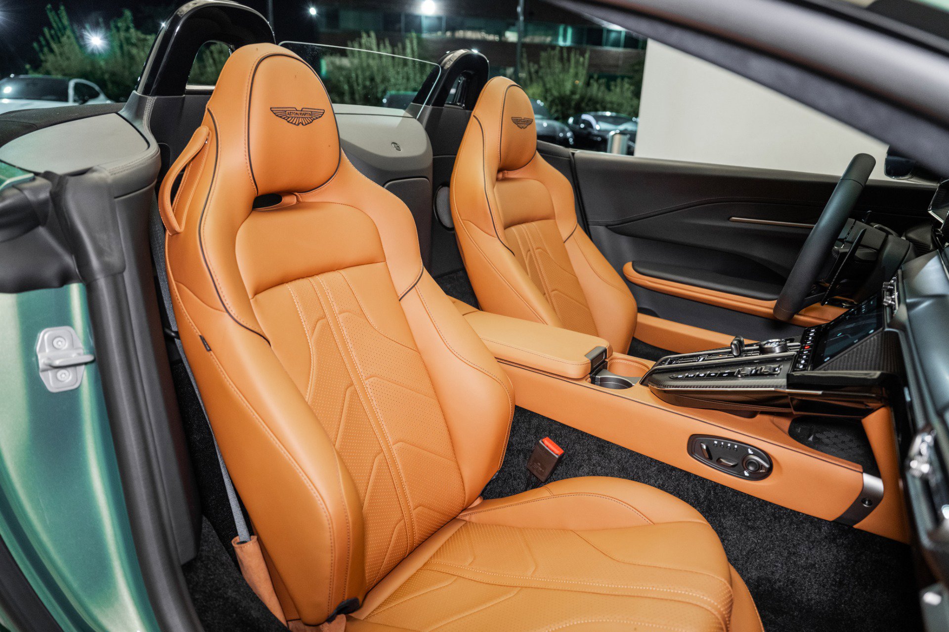 New 2026 Aston Martin V8 Vantage Roadster image 16