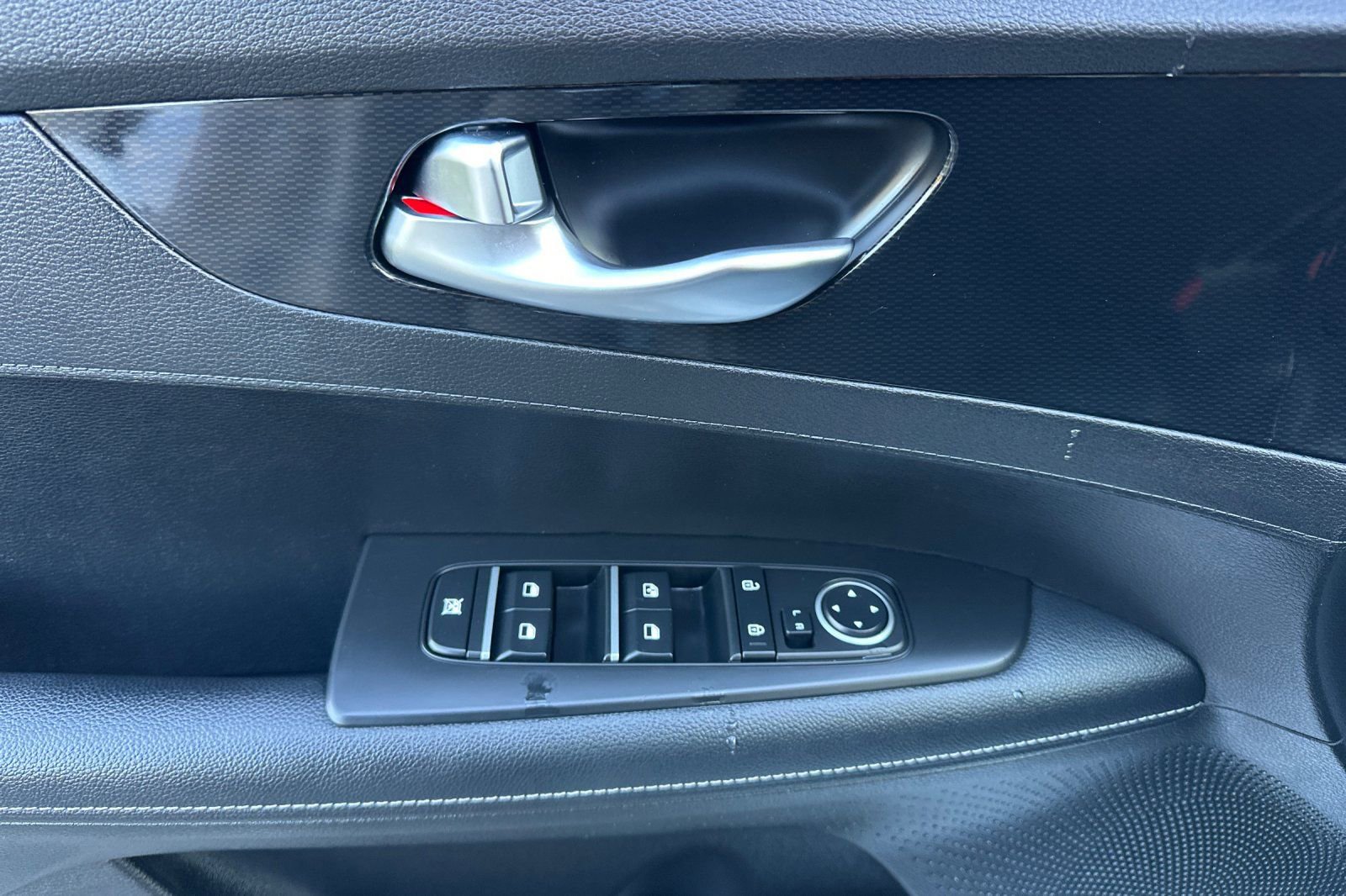 Used 2023 Kia Forte GT-Line w/ GT-Line Technology Package image 11