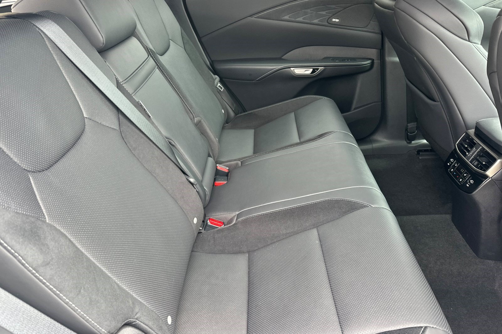 Certified 2024 Lexus RX 500h F Sport w/ Convenience Package AWD/4WD image 36