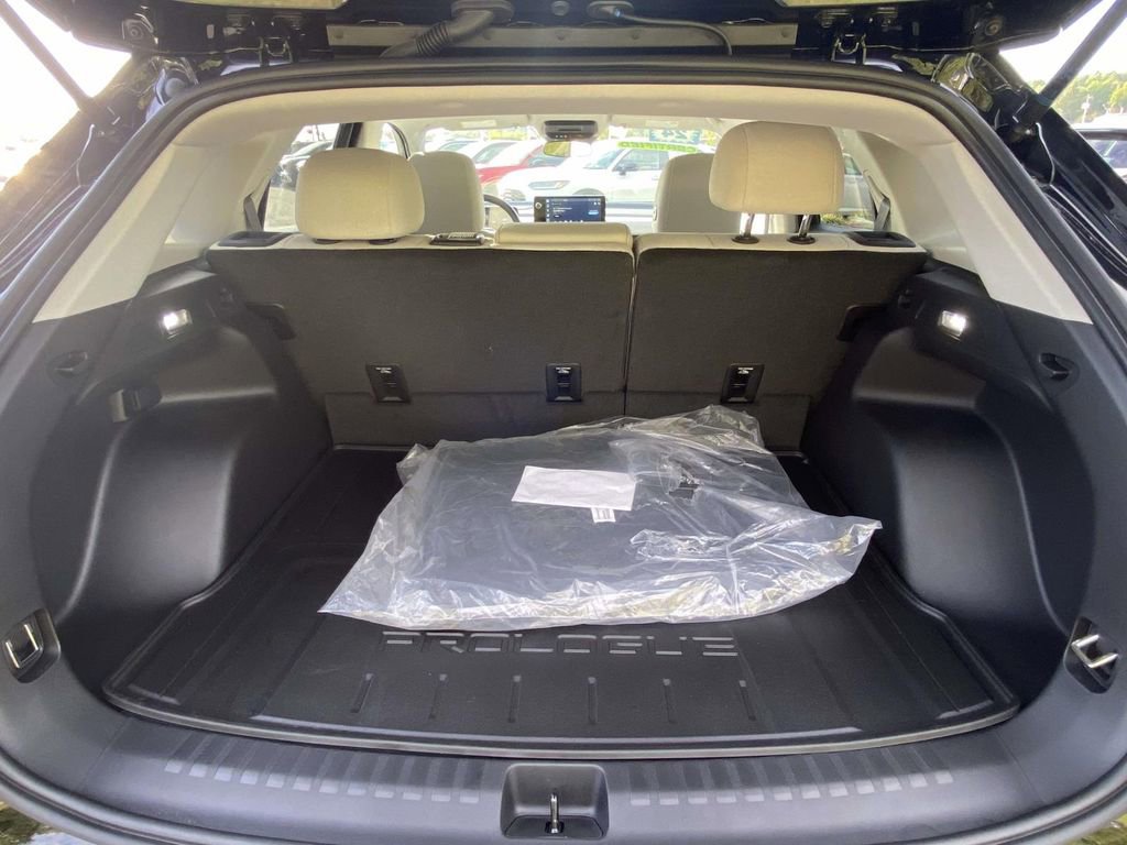 Certified 2024 Honda Prologue EX image 28