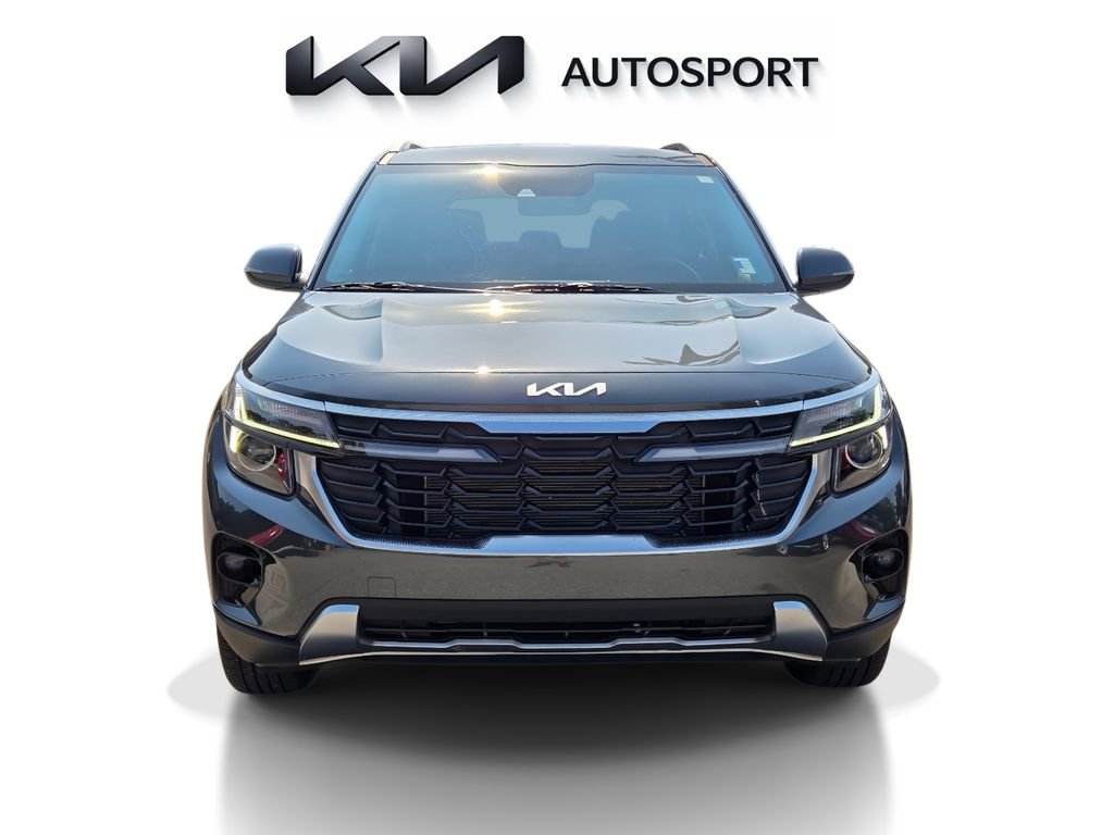 Certified 2025 Kia Seltos S FWD image 2