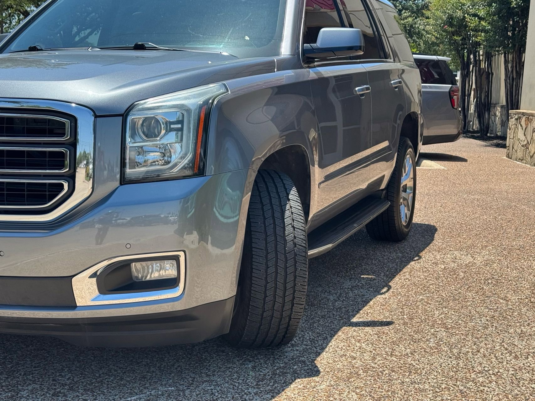 Used 2018 GMC Yukon SLT w/ Open Road Package RWD image 3