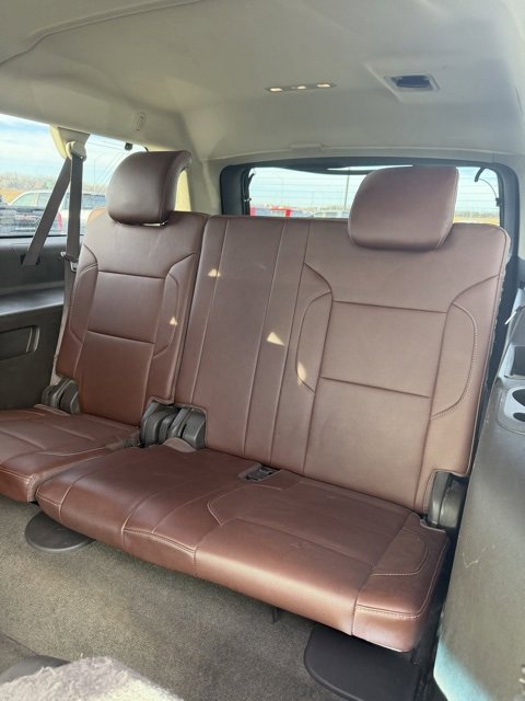 Used 2019 Chevrolet Suburban Premier image 16
