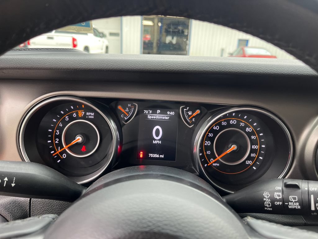 Used 2018 Jeep Wrangler Unlimited Sport S AWD/4WD image 19