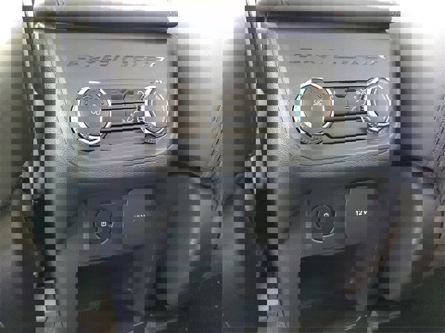 New 2025 Ford Explorer Active w/ Active Comfort Package image 35