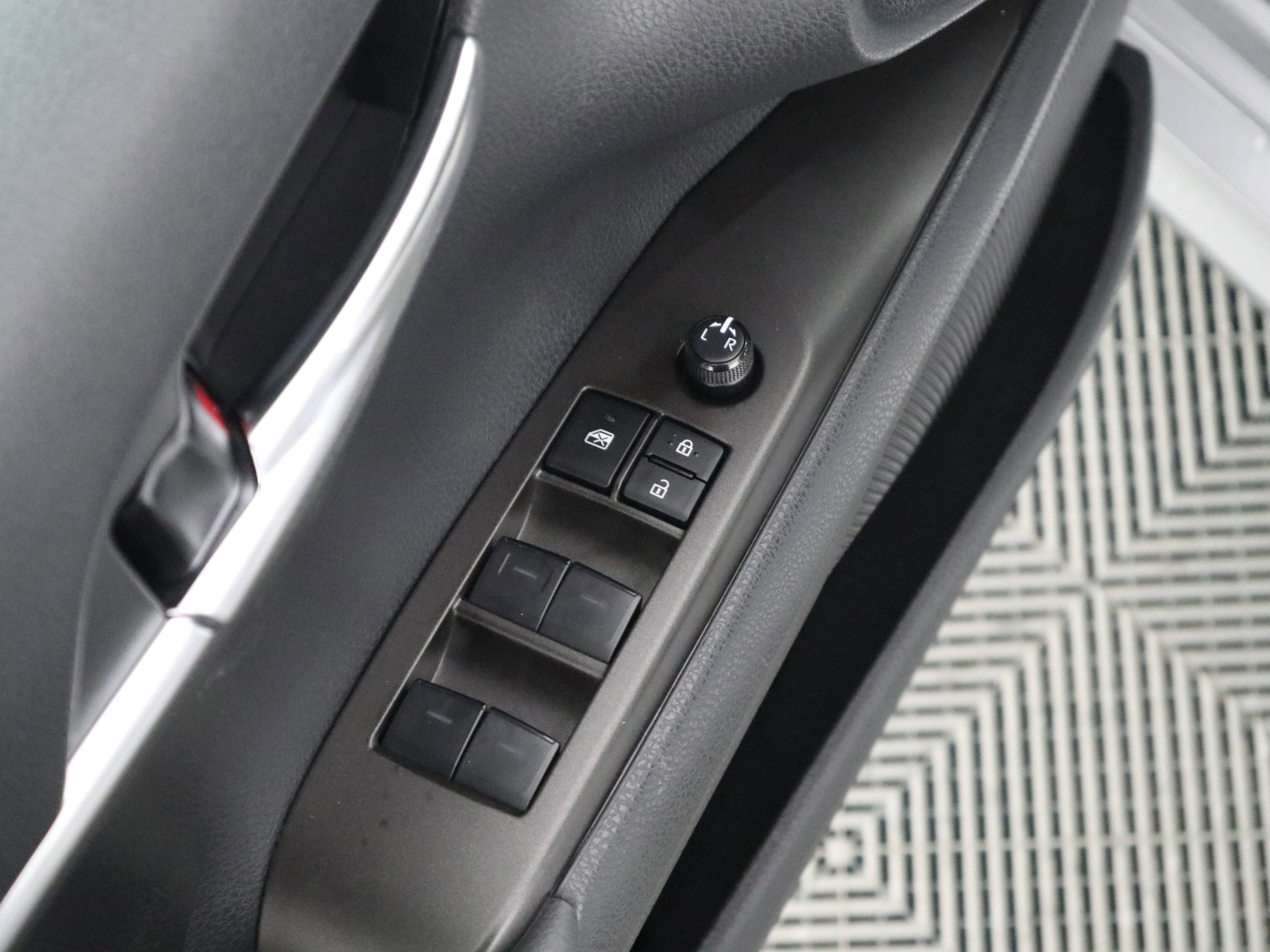 Used 2024 Toyota Camry LE image 34