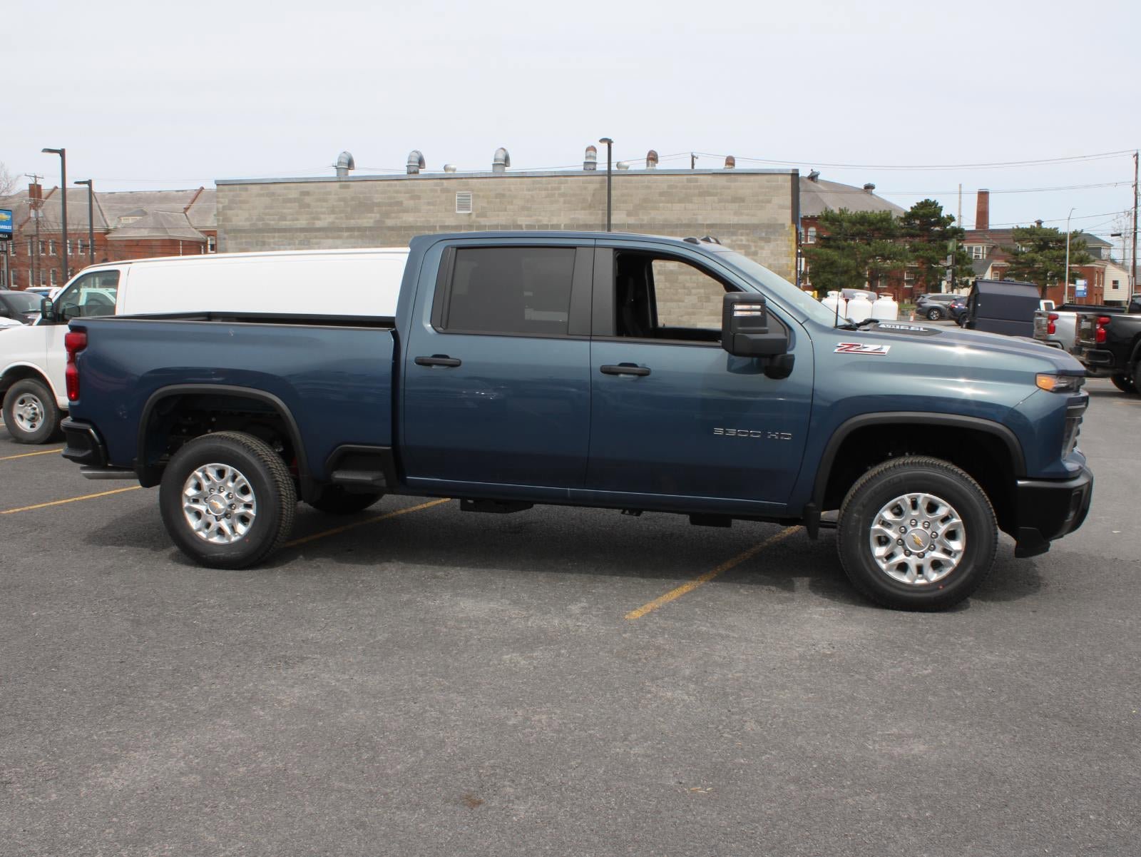 New 2026 Chevrolet Silverado 3500 W/T AWD/4WD image 4