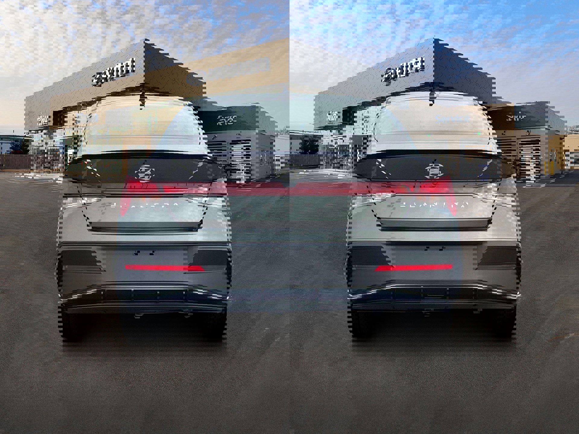 Certified 2025 Hyundai Elantra Sport image 6