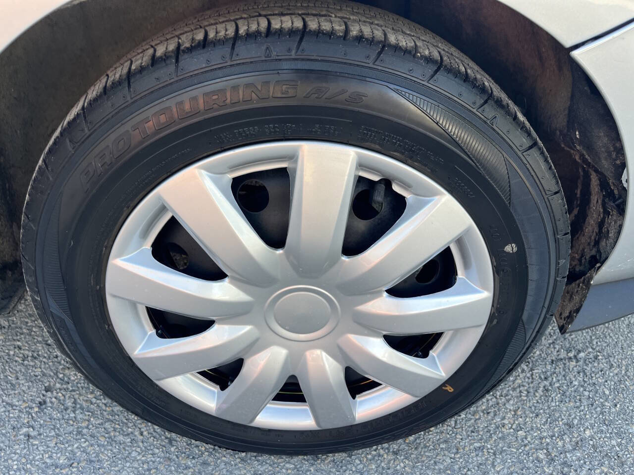 Used 2013 Ford Fiesta SE image 30